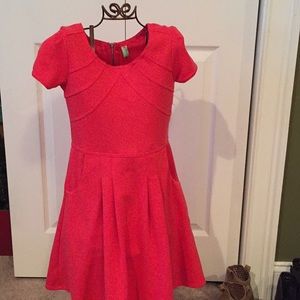 Short sleeve dress